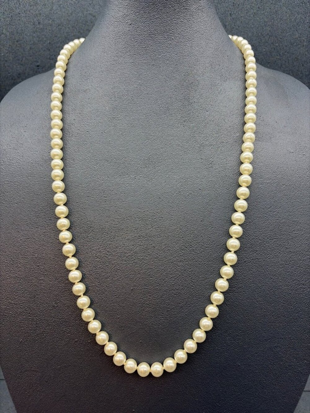 Vintage Faux Pearl Necklace 24 In AS IS Gold Clasp 24 Classic Elegant Glam Retro
